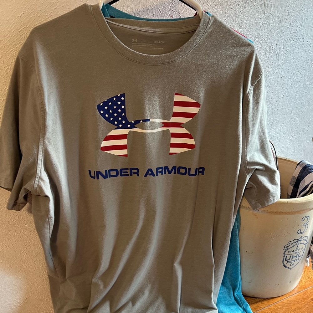 Under armour mens large